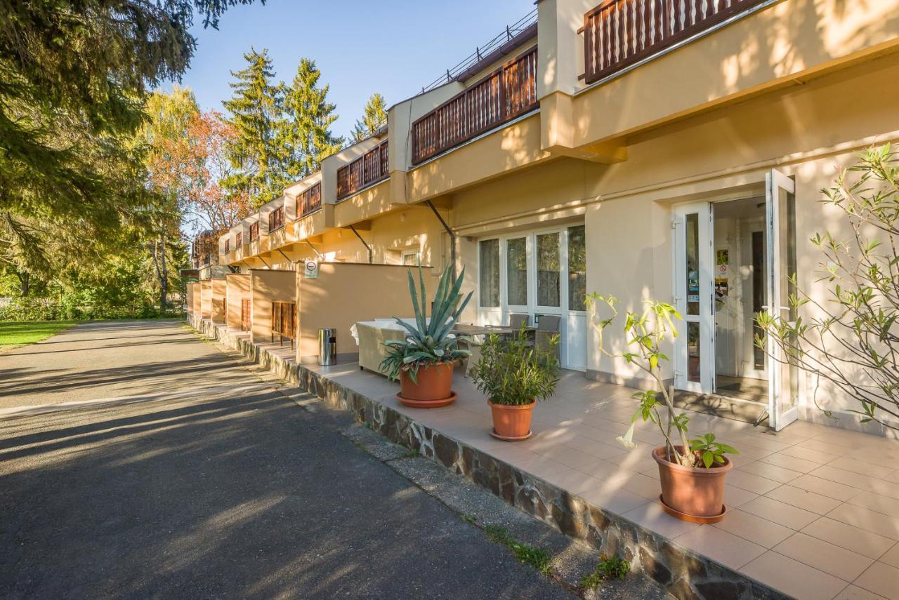 Lipicai Hotel Es Etterem Szilvásvárad Екстериор снимка