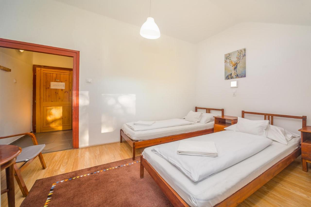 Lipicai Hotel Es Etterem Szilvásvárad Екстериор снимка