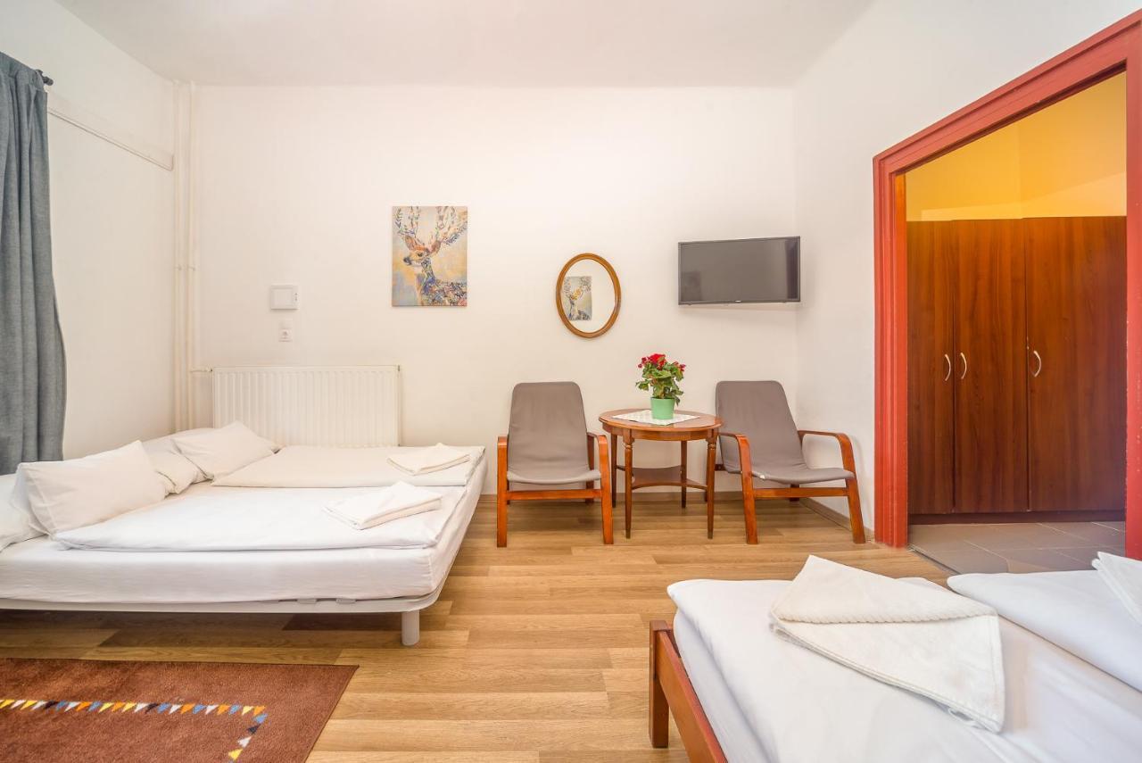 Lipicai Hotel Es Etterem Szilvásvárad Екстериор снимка